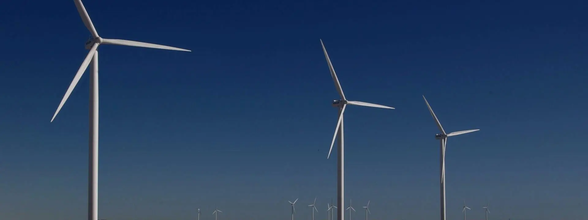 techniciens pour éolienne - undefined